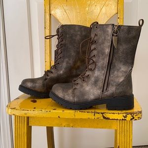 NWT SEVEN 7 Mr.Zipper Bronze Gold Boots Sz 6